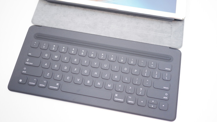 Smart Keyboard